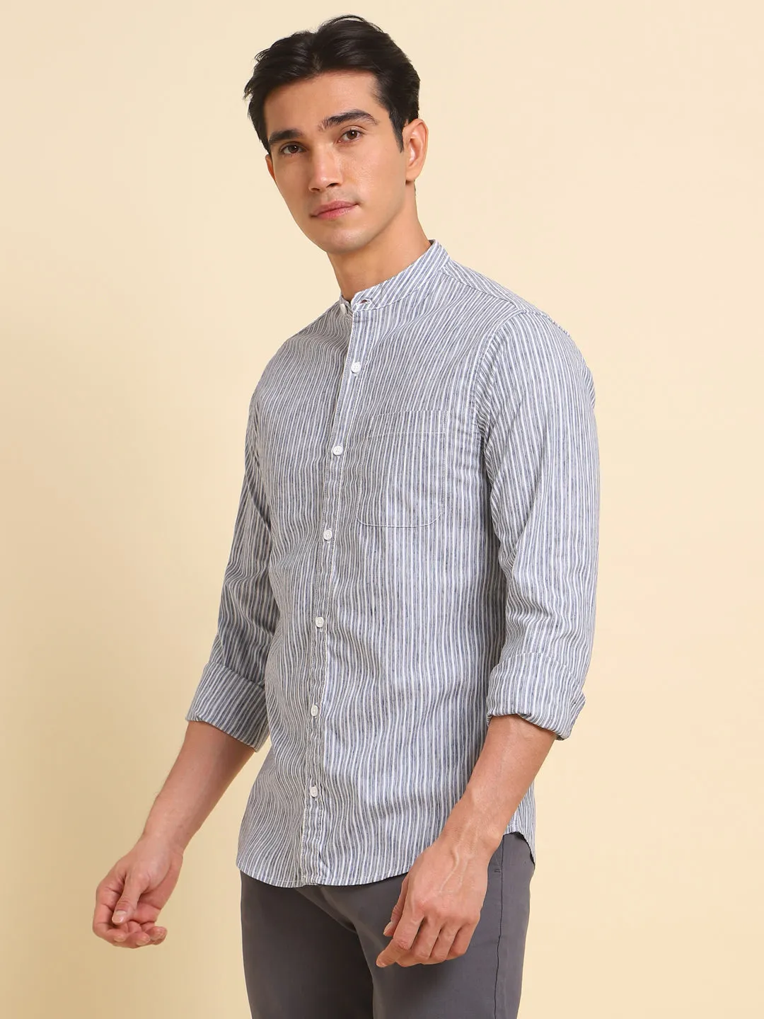 Men's Off White Casual Shirts For Comfortable And Stylish Look For Morning To Evening Look