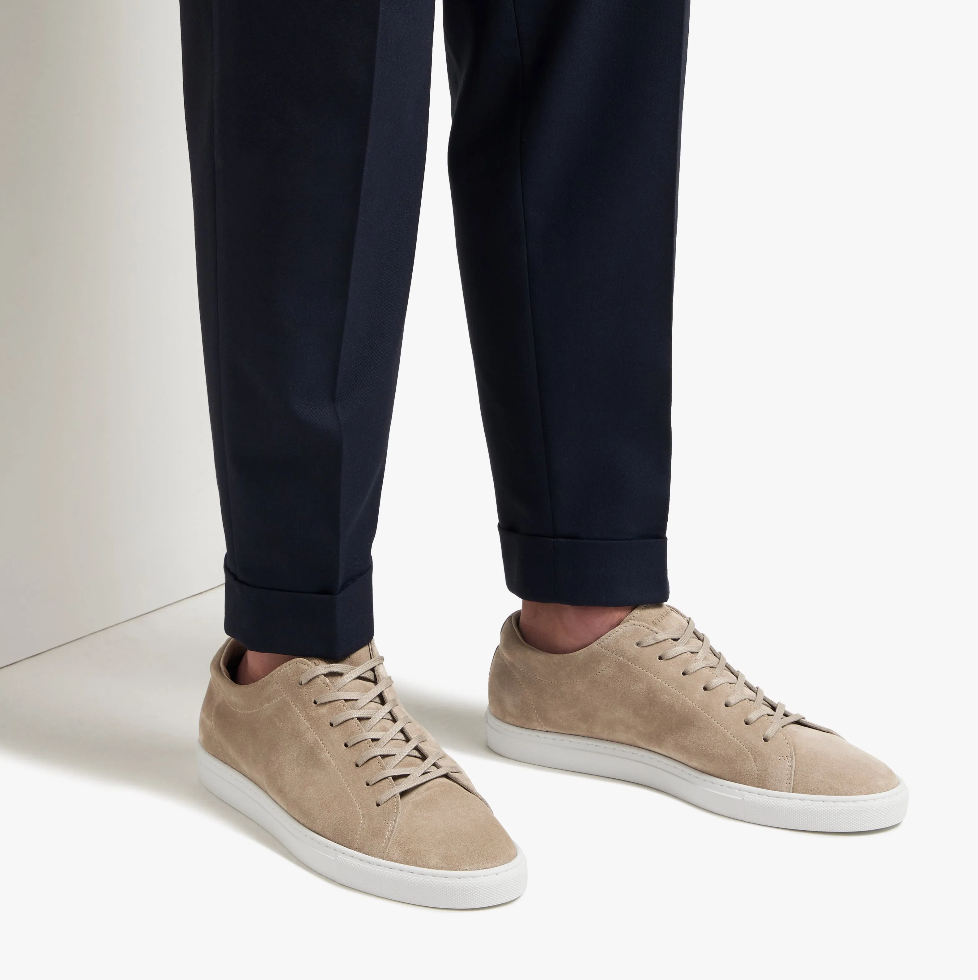 Relaxed Sneaker Sand Suede Mens