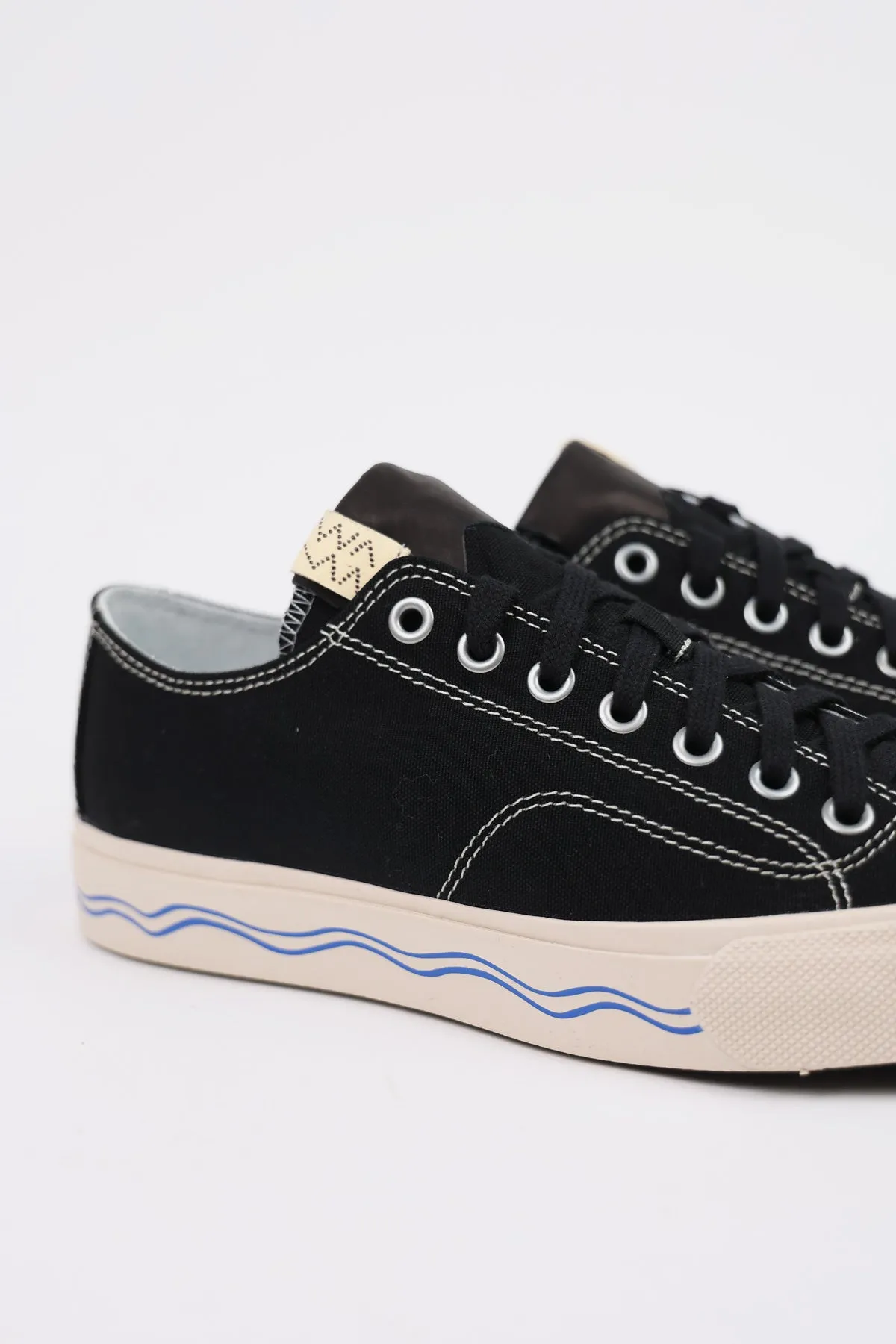 Seeger Lo (SS24) - Black